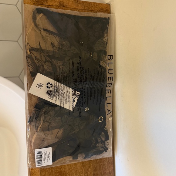 NWT Bluebella Bodysuit - Picture 2 of 4